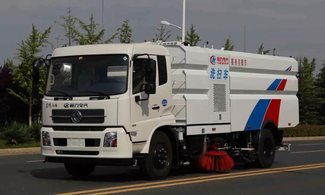 程力批量環衛車助力“2018世界華人尋根節“環衛清潔，為中國專汽之都增添榮耀受到社會各界廣泛贊譽